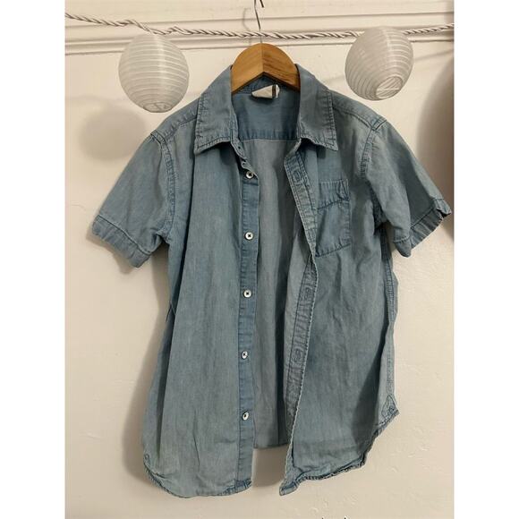 Youth Size 7 Blue Denim Short Sleeve Button-Up Shirt Casual - Picture 1 of 3
